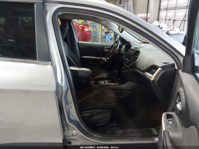 Aukcja sprzedaży 2017 Jeep Cherokee Latitude 4x4, vin: 1C4PJMCB1HW620316, numer aukcji: 44326653
