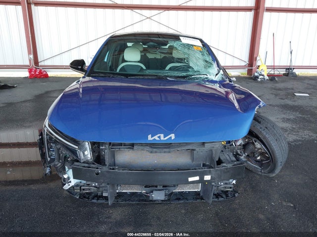 3KPFW4DE6SE115315 KIA K4 Gt-line