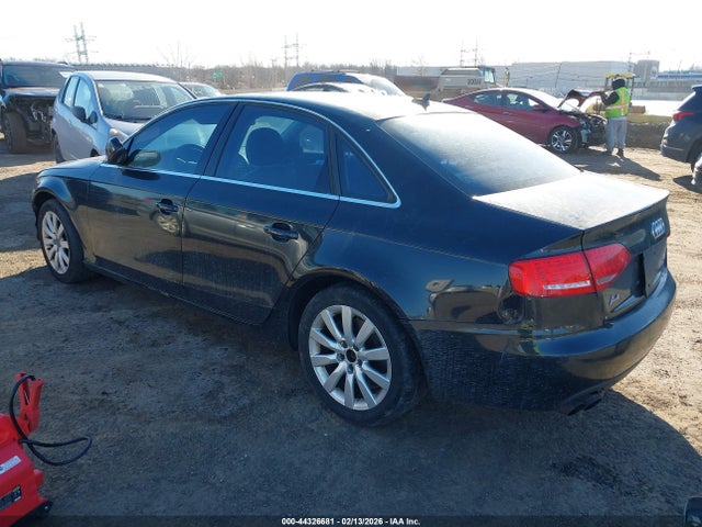 2010 AUDI A4 WAUFFAFL0AN010562 Photo 2