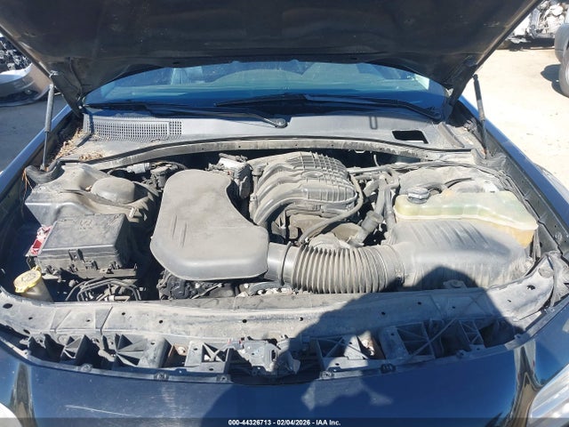 Chrysler 300C 2015 2C3CCAEG7FH779924 Image 10