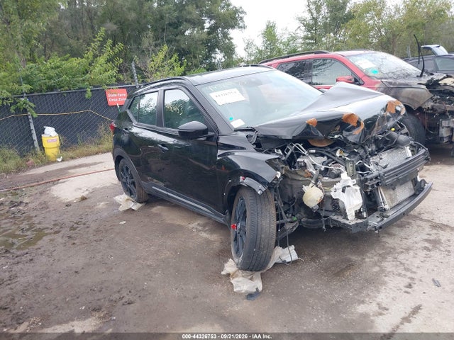 44326753 :رقم المزاد ، 3N1CP5DV7PL570329 vin ، 2023 Nissan Kicks Sr Xtronic Cvt مزاد بيع