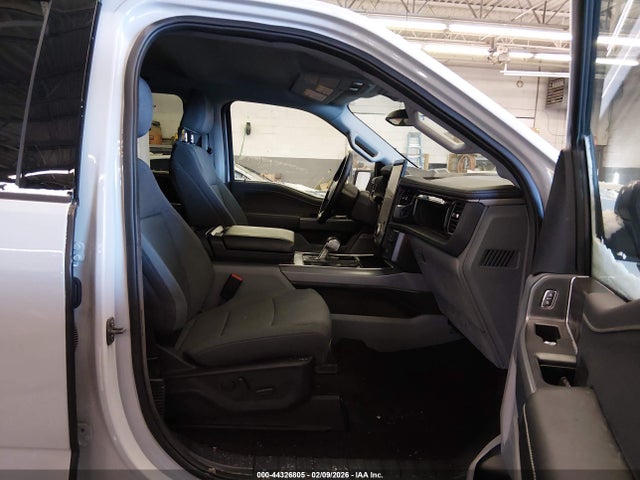 2024 FORD F-150 LIGHTNING 1FT6W3L77RWG01693 Photo 4