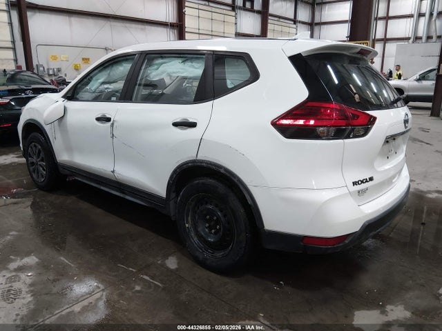 2017 NISSAN ROGUE KNMAT2MVXHP514180 Photo 2