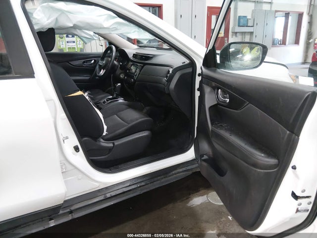 2017 NISSAN ROGUE KNMAT2MVXHP514180 Photo 4