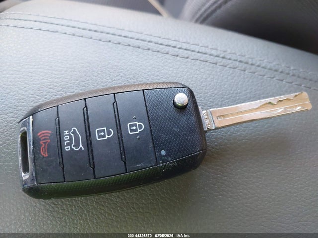 Продажа на аукционе авто 2015 Kia Sportage Lx, vin: KNDPBCAC8F7711125, номер лота: 44326870
