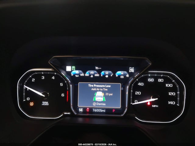 44326878 :رقم المزاد ، 1GKS2BKD5MR432281 vin ، 2021 Gmc Yukon 4wd Slt مزاد بيع
