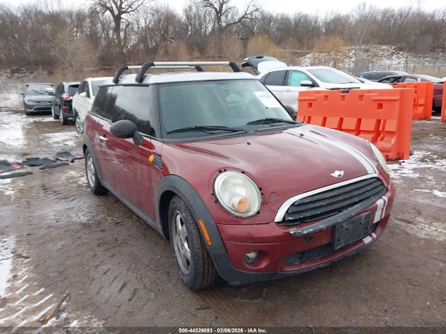 2009 MINI COOPER CLUBMAN WMWML33519TP98812