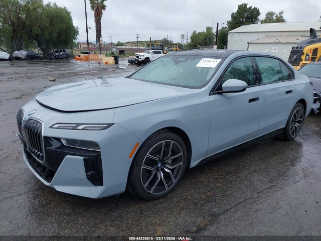 2023 BMW 740 WBA23EH05PCM73559 Photo 1