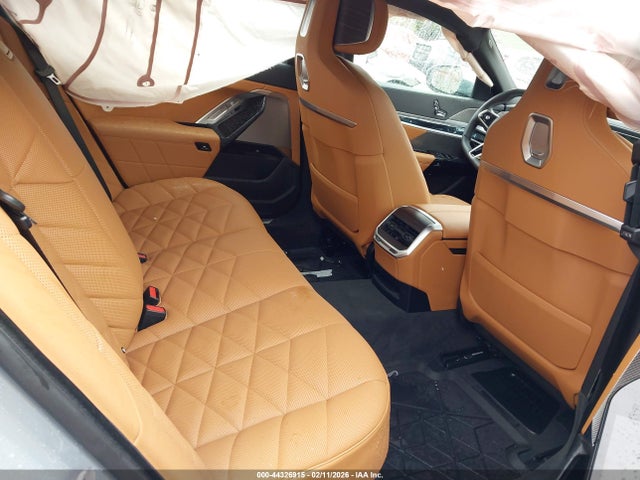 2023 BMW 740 WBA23EH05PCM73559 Photo 7