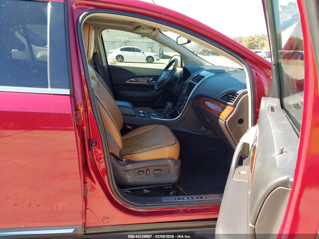 2LMDJ6JK6EBL14355 Lincoln MKX