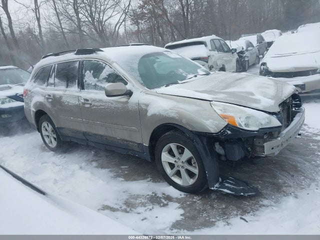 Продаж на аукціоні авто 2014 Subaru Outback 2.5i Limited, vin: 4S4BRBLC3E3274603, номер лоту: 44326972