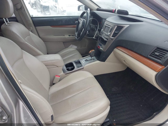 Продаж на аукціоні авто 2014 Subaru Outback 2.5i Limited, vin: 4S4BRBLC3E3274603, номер лоту: 44326972