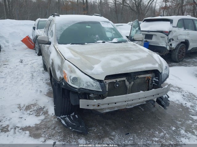 Продаж на аукціоні авто 2014 Subaru Outback 2.5i Limited, vin: 4S4BRBLC3E3274603, номер лоту: 44326972