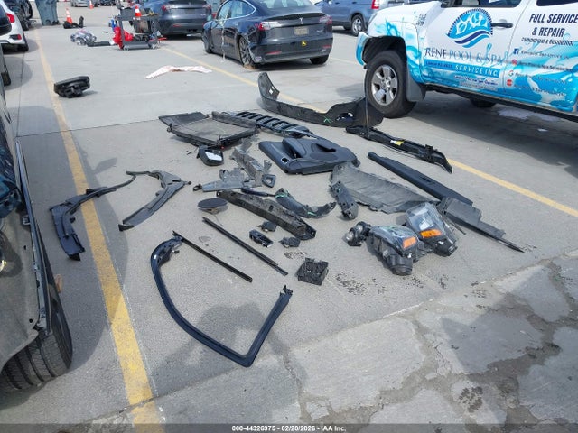1C4RJEAG5FC218388 Jeep Grand Cherokee Altitude