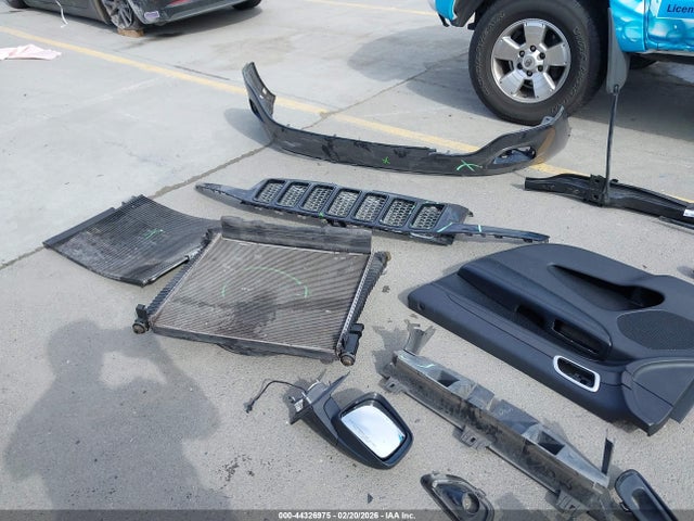1C4RJEAG5FC218388 Jeep Grand Cherokee Altitude