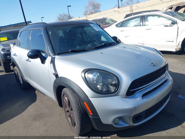2015 MINI COUNTRYMAN WMWZC3C5XFWT01675