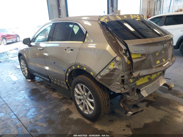2022 CADILLAC XT4 1GYAZAR47NF112170 Photo 2
