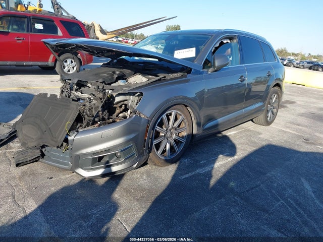 2017 AUDI Q7 WA1VAAF76HD007045 Photo 1