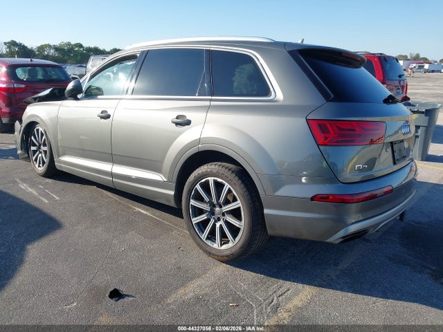 2017 AUDI Q7 WA1VAAF76HD007045 Photo 2