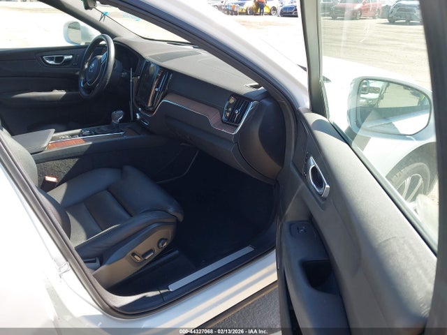 2020 VOLVO XC60 YV4102DL4L1504566 Photo 4