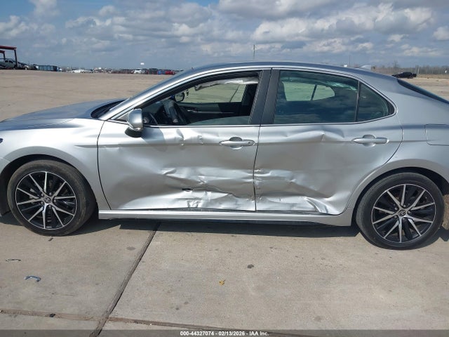4T1G11AK8PU788445 Toyota CAMRY SE