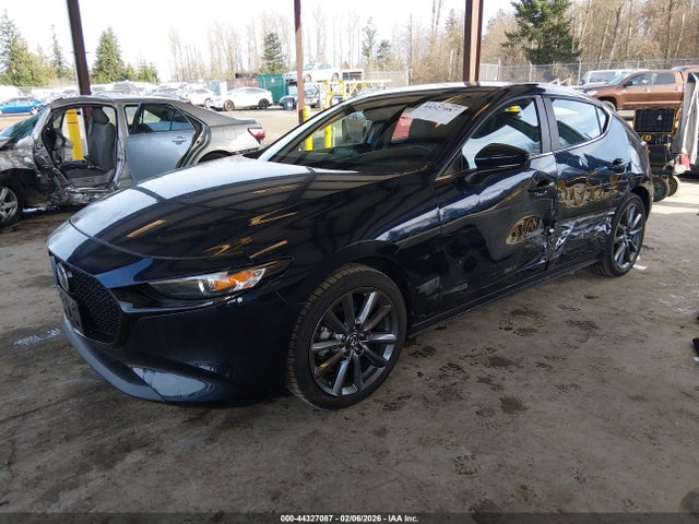 JM1BPALL8M1402817 Mazda Mazda3 Preferred