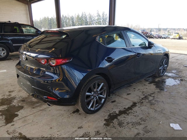 JM1BPALL8M1402817 Mazda Mazda3 Preferred
