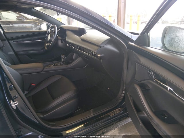 JM1BPALL8M1402817 Mazda Mazda3 Preferred