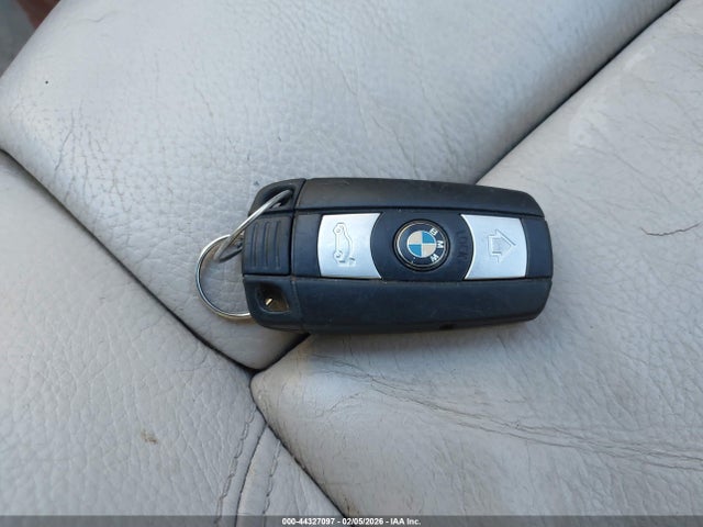 Продажа на аукционе авто 2009 Bmw 328i, vin: WBAWL13549PX25584, номер лота: 44327097