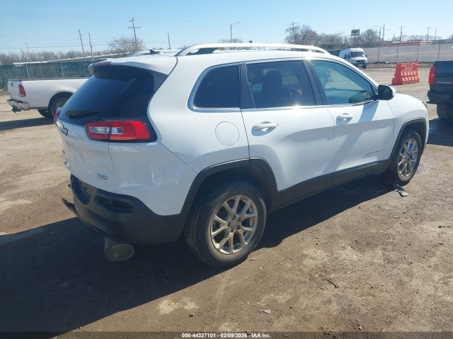 Jeep Cherokee Latitude 2016 1C4PJMCB7GW164336 Image 4