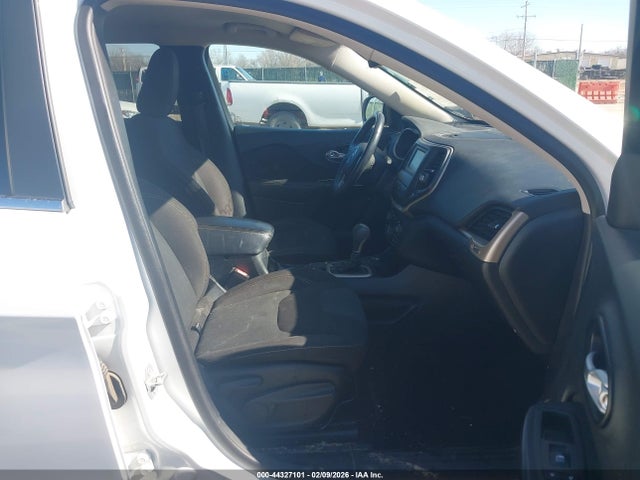 Jeep Cherokee Latitude 2016 1C4PJMCB7GW164336 Image 5