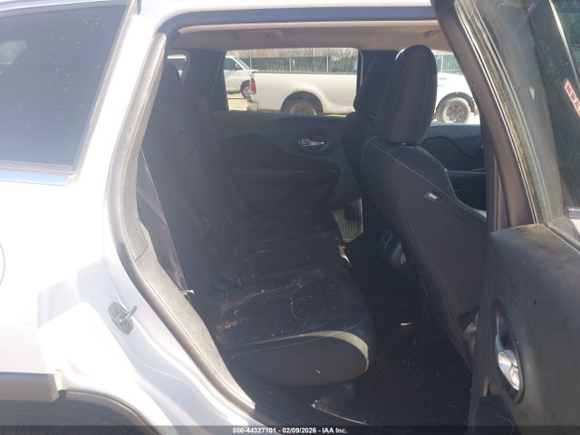 Jeep Cherokee Latitude 2016 1C4PJMCB7GW164336 Image 8