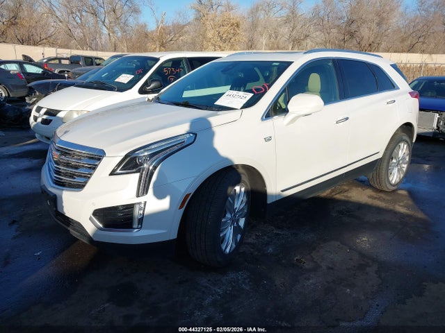 2019 CADILLAC XT5 1GYKNFRS3KZ276733 Photo 1