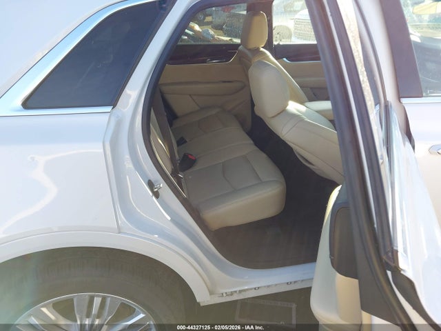 2019 CADILLAC XT5 1GYKNFRS3KZ276733 Photo 7