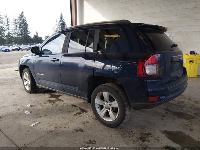 1C4NJCBA6GD715085 Jeep Compass Sport