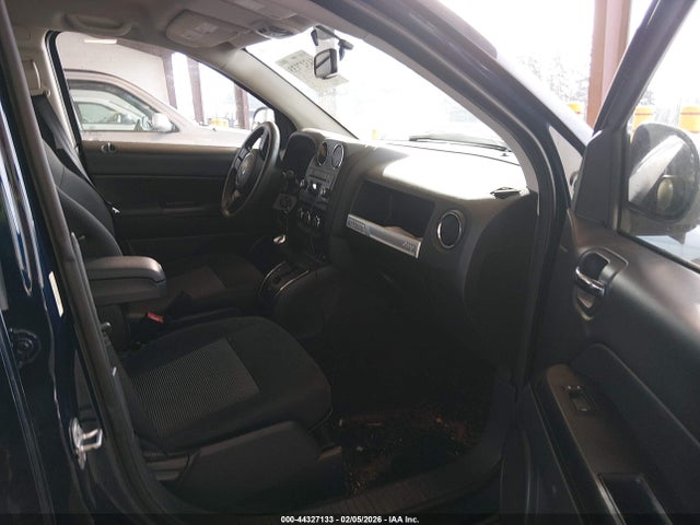 1C4NJCBA6GD715085 Jeep Compass Sport