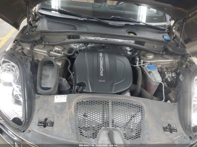 Porsche Macan 2018 WP1AA2A51JLB05457 Image 10