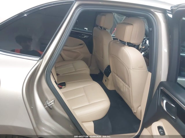 Porsche Macan 2018 WP1AA2A51JLB05457 Image 8
