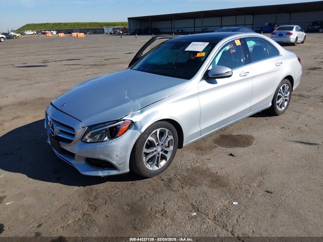 2016 MERCEDES-BENZ C 300 55SWF4KB8GU134103 Photo 1