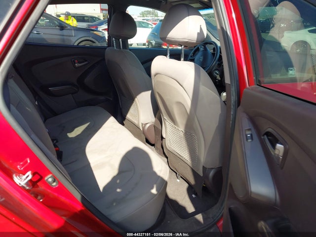 KM8JT3AF9FU100109 Hyundai TUCSON GLS