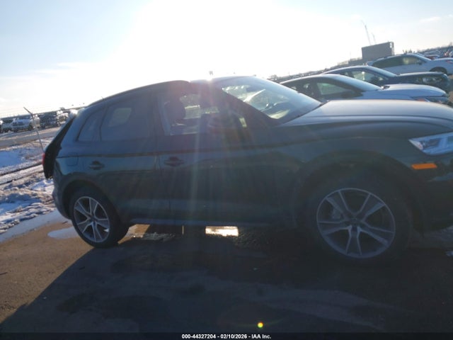 WA1BNAFY7K2101633 Audi Q5 45 Premium