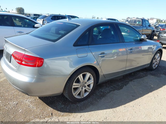 2011 AUDI A4 WAUAFAFL7BN046602 Photo 3