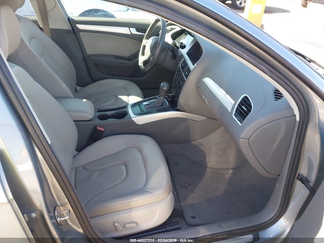 2011 AUDI A4 WAUAFAFL7BN046602 Photo 4