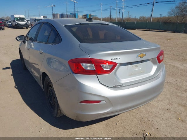 1G1BC5SM0H7162316 Chevrolet Cruze Ls Auto