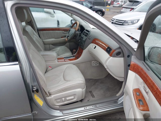2003 LEXUS LS 430 JTHBN30F130110154 Photo 4