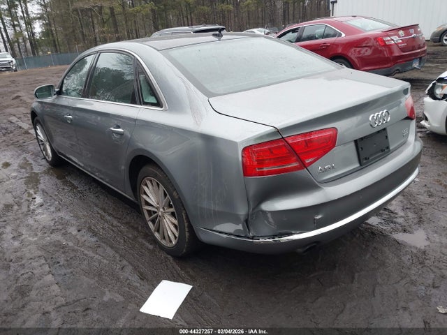 2012 AUDI A8 L WAURVAFD2CN019761 Photo 2
