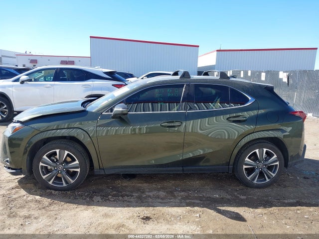 44327282 :رقم المزاد ، JTHP9JBH3R2077832 vin ، 2024 Lexus Ux 250h Premium مزاد بيع