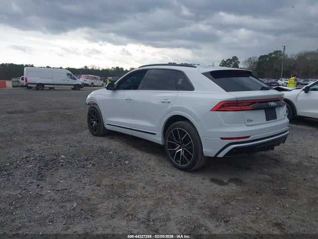 2020 Audi Q8 Premium Plus 55 Tfsi Quattro Tiptronic მანქანა იყიდება აუქციონზე, vin: WA1EVBF13LD016459, აუქციონის ნომერი: 44327285