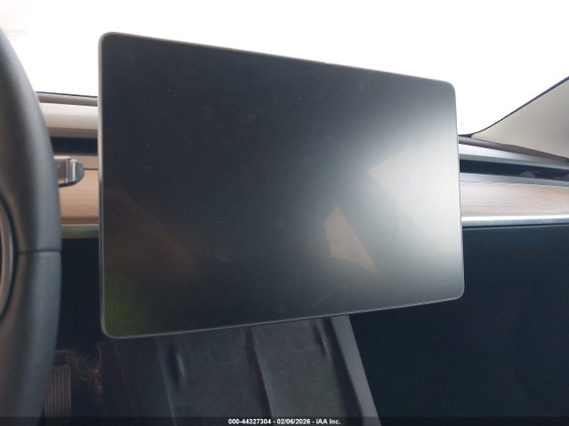 Продажа на аукционе авто 2022 Tesla Model 3 Rear-wheel Drive, vin: 5YJ3E1EA4NF155990, номер лота: 44327304