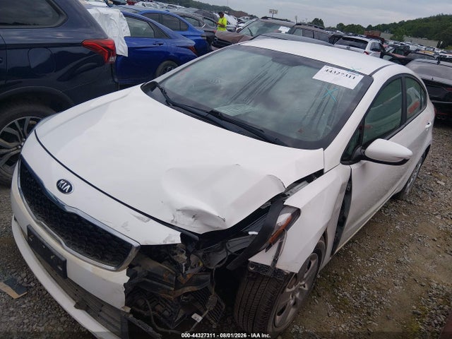 2018 Kia Forte Lx მანქანა იყიდება აუქციონზე, vin: 3KPFK4A72JE282397, აუქციონის ნომერი: 44327311